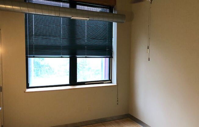 2 beds, 1 bath, 1,054 sqft, $1,825, Unit 202