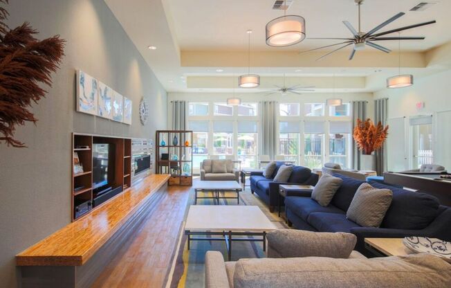 3 beds, 2 baths, 1,263 sqft, $1,930, Unit 243