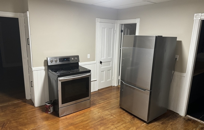 2 beds, 1 bath, 1,324 sqft, $1,950, Unit 2