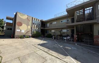 Great 9 unit building