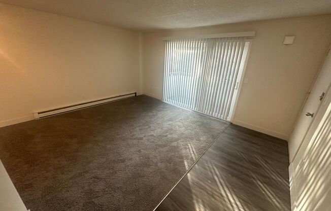 1 bed, 1 bath, 650 sqft, $1,475, Unit E206