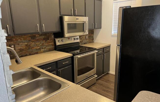 1705 Heatheridge Rd.