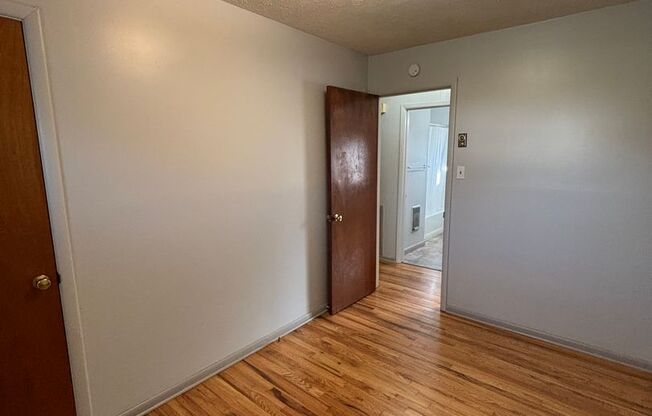 3 beds, 1 bath, $1,750