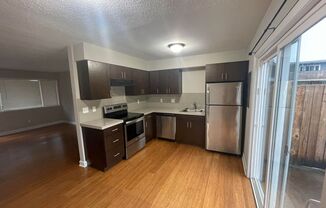 2 beds, 1 bath, $1,795, Unit 05