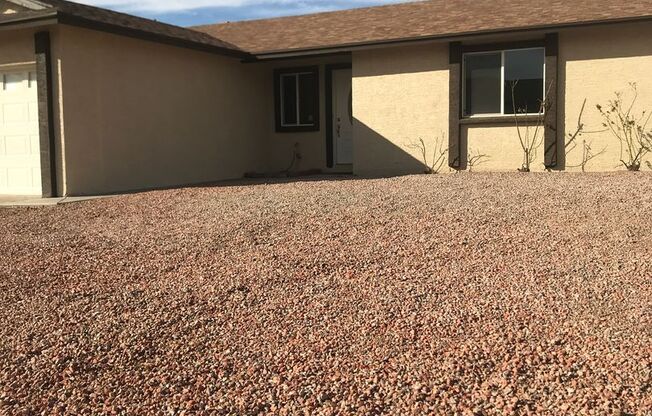 Great North Phoenix Home Near 7th Ave & Grovers