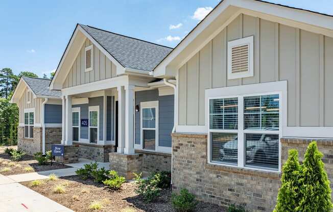 Exterior View at Hamilton Reserve, Greensboro, 27407
