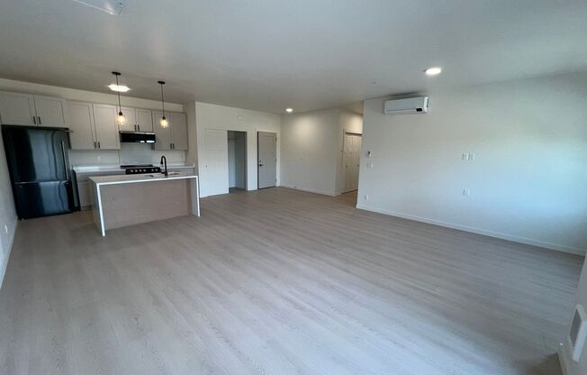2 beds, 2 baths, 1,070 sqft, $2,025, Unit 306