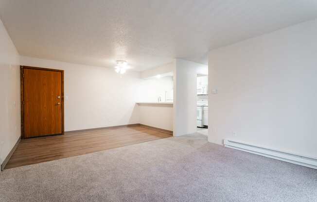 Master Carpeting at Bristol Ridge, Urbandale, IA