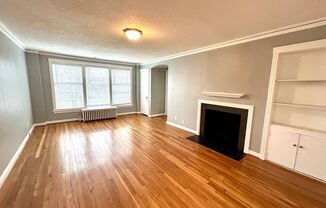 2 beds, 1 bath, $1,600, Unit Unit 4