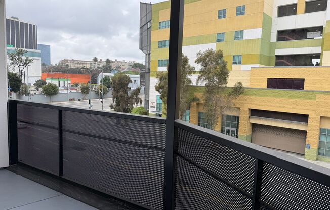 Studio, 1 bath, 611 sqft, $2,250, Unit 311