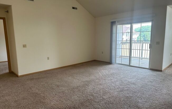 1 bed, 1 bath, 1,502 sqft, $1,755, Unit 33502