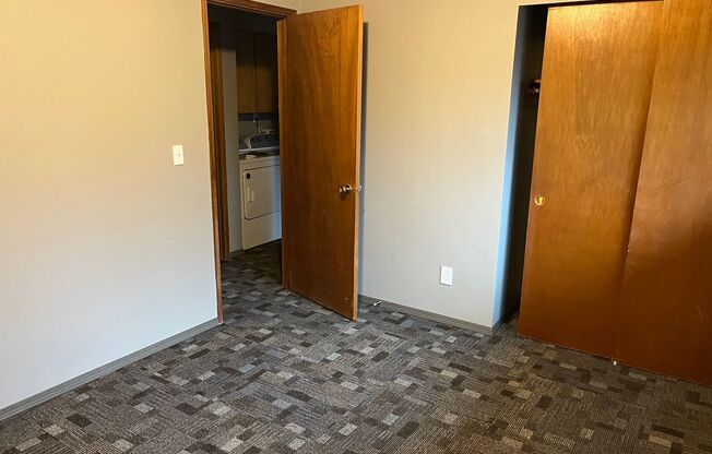 3 beds, 2 baths, $2,000