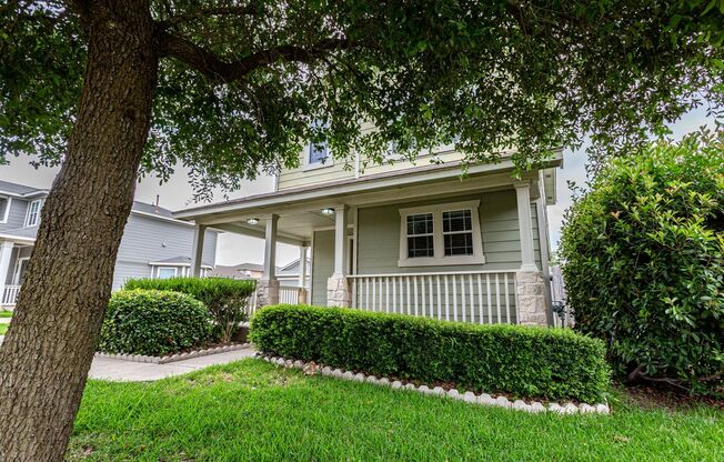 3-Bed, 2.5-Bath Gem with Covered Porch & Spacious Backyard!