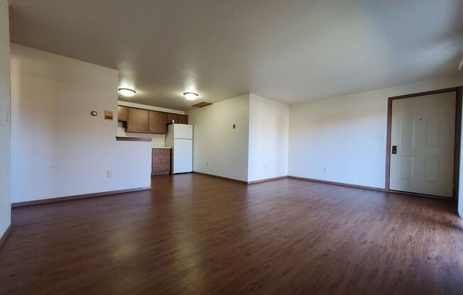 1 bed, 1 bath, 936 sqft, $895, Unit 825 # 05