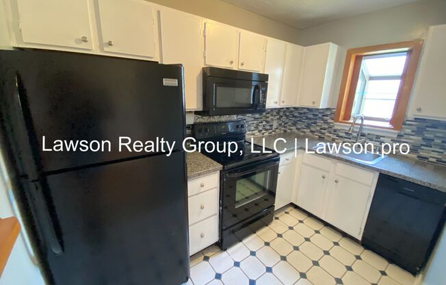 2 beds, 2 baths, $1,295