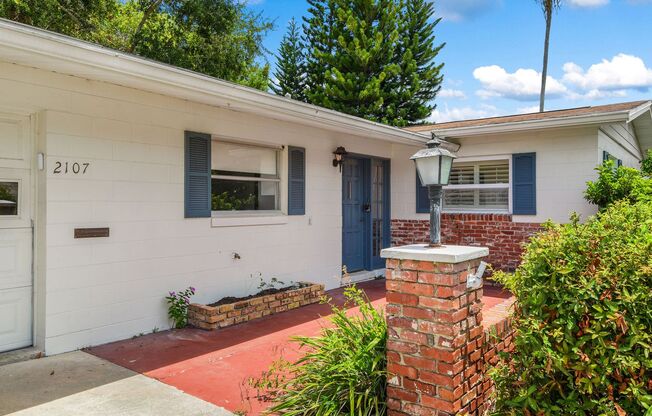 Winter Park 3 bedroom, 2 bath available now!