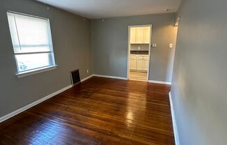 728 E Chester Pike