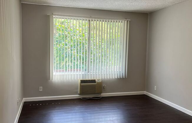 Woodbridge Village Apartments - 1900 N. MARIANNA AVE.