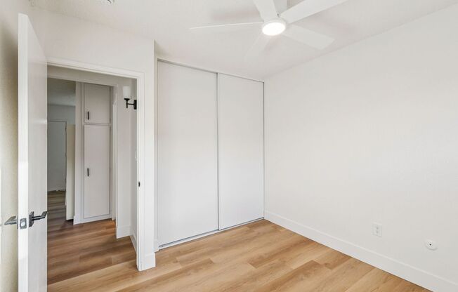 2 beds, 1 bath, 700 sqft, $1,650, Unit 950-2012