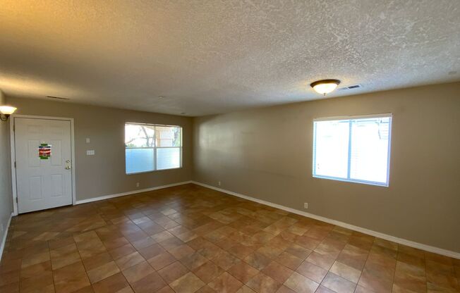 4 Bedroom Home Available Near Golf Course Rd NW & Ellison Dr NW!