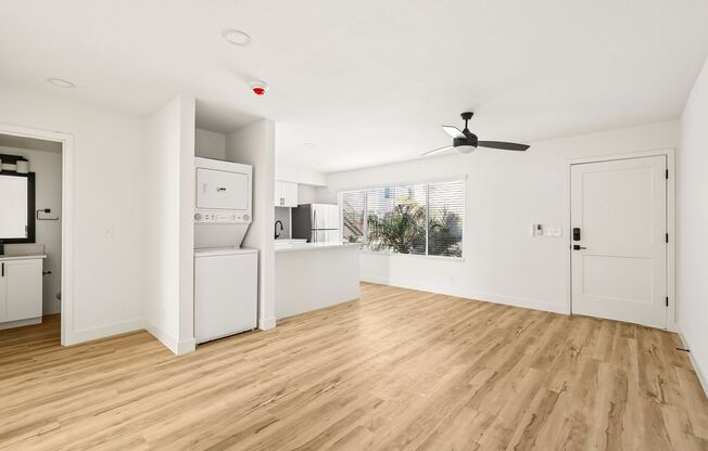 2 beds, 1 bath, 700 sqft, $2,895, Unit 37
