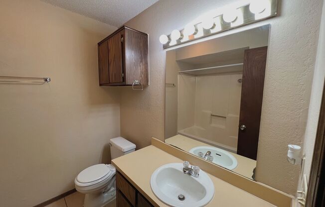 2 beds, 2 baths, $1,195