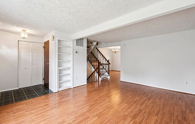 Conveniently located in the Courts of Tysons!