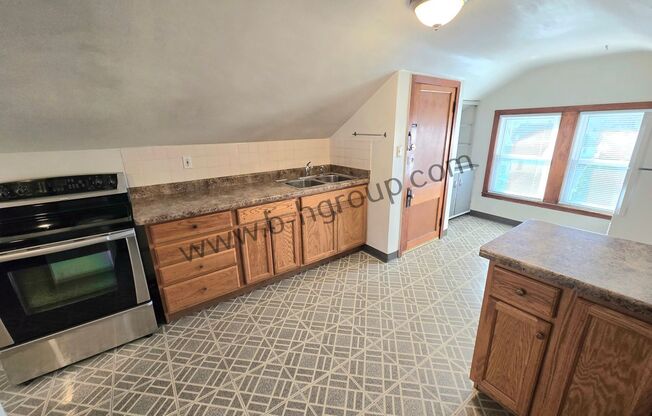 1 bed, 1 bath, 536 sqft, $775, Unit Apt 3