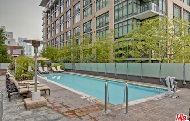 1 bed, 1 bath, 1,100 sqft, $2,850, Unit 506