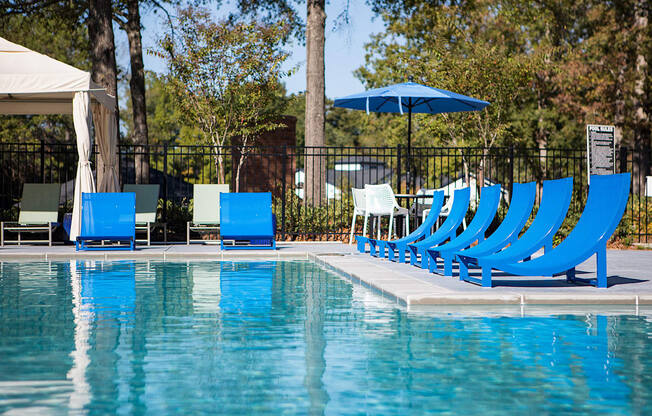 the swimming pool at the resort at governors crossing