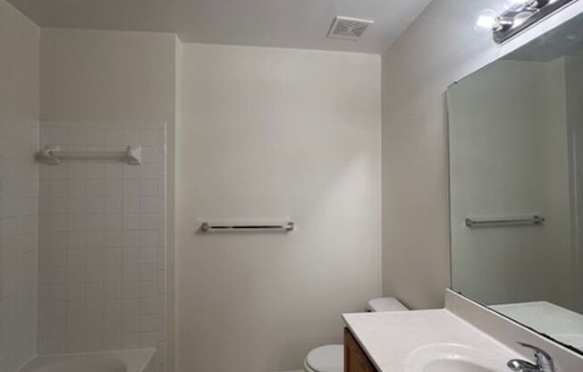 SPACIOUS TOWNHOUSE IN GERMANTOWN