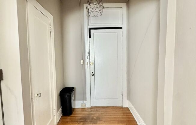 1 bed, 1 bath, $995, Unit 112