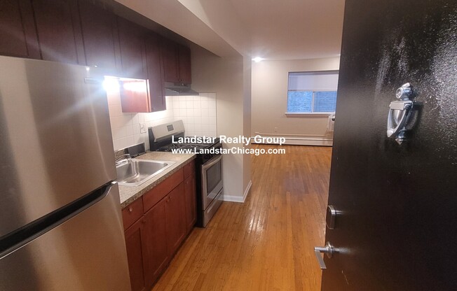 7334 N. Ridge Blvd.