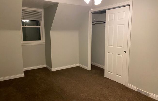 2 beds, 1 bath, $1,350