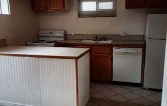(1604 8th Avenue)