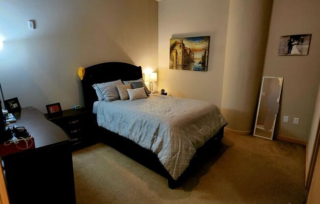 1 bed, 1.5 baths, 1,022 sqft, $1,900, Unit 102