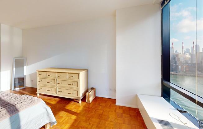 1 bed, 1.5 baths, $6,000, Unit 15G