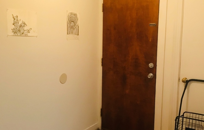 Studio, 1 bath, 400 sqft, $1,149, Unit 15E