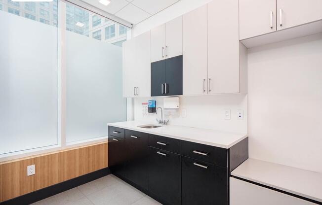 Studio, 3 baths, 2,000 sqft, $9,833, Unit 7