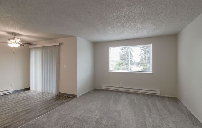 2 beds, 1 bath, $1,575, Unit 14627 - 18