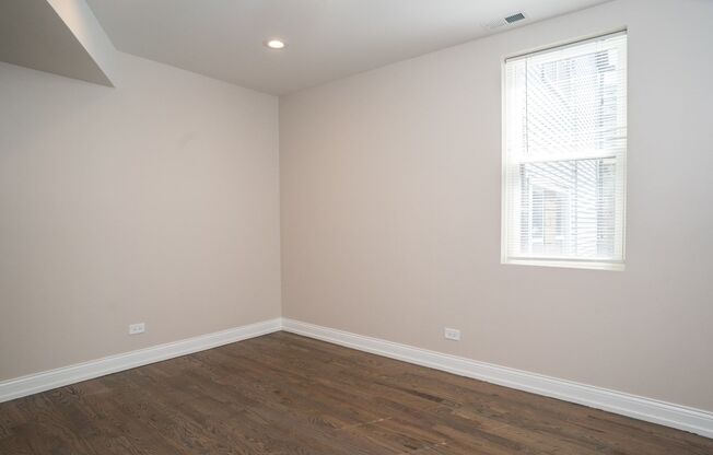 2135 W. 19th St