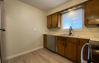 2 beds, 1 bath, 760 sqft, $1,310, Unit C