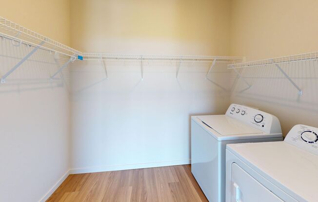 1 bed, 1 bath, 710 sqft, $1,375, Unit 1621-519