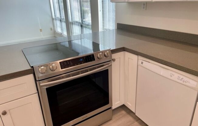 1 bed, 1.5 baths, $1,650