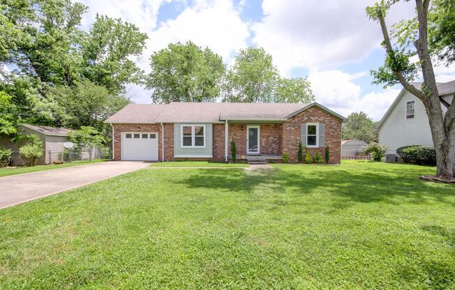Charming Ranch Style Home with Hardwood Flooring Within Minutes to Fort Campell