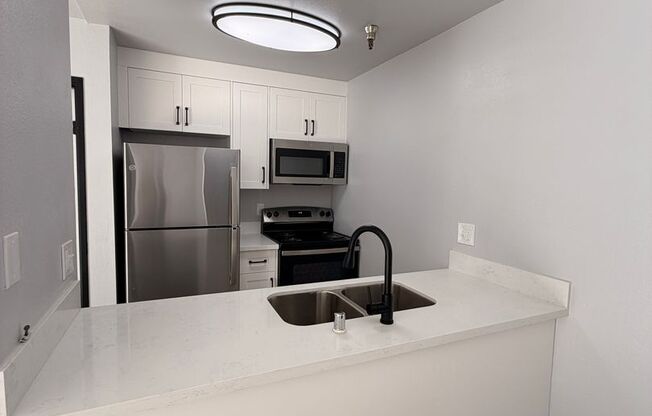 1 bed, 1 bath, 515 sqft, $2,050, Unit 960 - 104