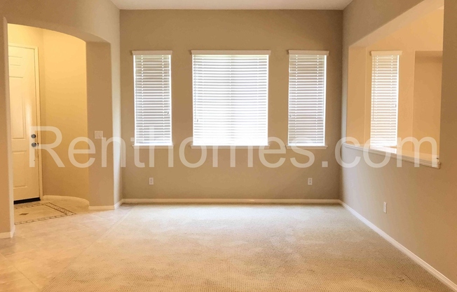 Scripps Ranch, 11665 Miro Circle, 2 Story End Unit, Attached 2 Car Garage, AC, Fireplace, All Appliances!