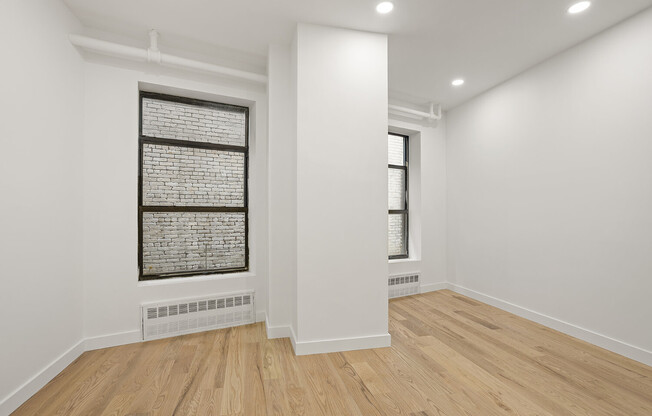 22 E 18 ST