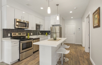 2 beds, 2 baths, 1,064 sqft, $5,500, Unit 406