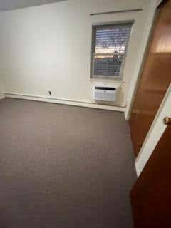 3 beds, 1 bath, 1,100 sqft, $3,200